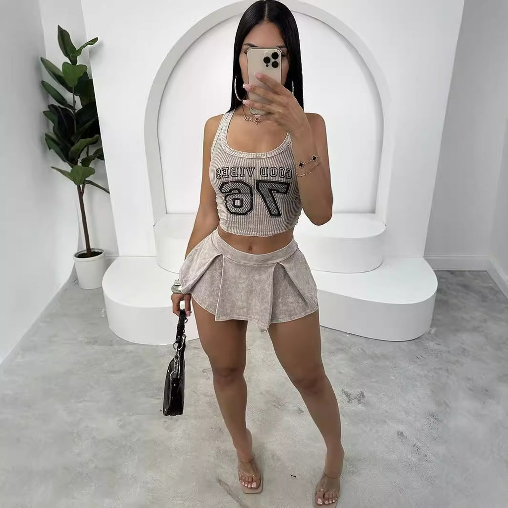 Tight hot girl short vest top pleated short skirt set